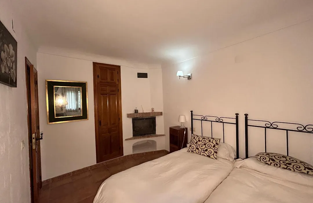 Casa Rural Mirabueno-1
